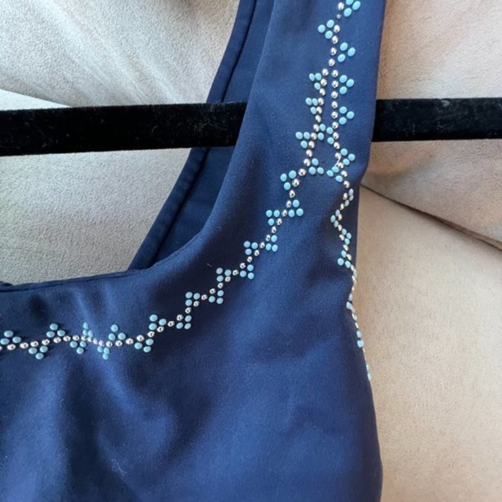 Beach Riot Sport Chevron Stud Detail Navy Blue Sports Bra‎ - Picture 4 of 5